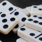 21点游戏：运气与技巧的双重考验-足球波胆-足球滚球分析-世界杯足球网