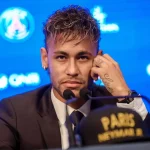 前经纪人谈内马尔17年转会巴黎:我甚至给支票拍了张照-足球波胆-足球滚球分析-世界杯足球网