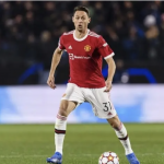 马蒂奇与费迪南德的温情瞬间,老特拉福德的焦点对决-足球波胆-足球滚球分析-世界杯足球网