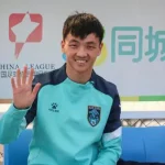 徐正源首次壮士断腕，严鼎皓成为成都蓉城首发新宠-足球波胆-足球滚球分析-世界杯足球网